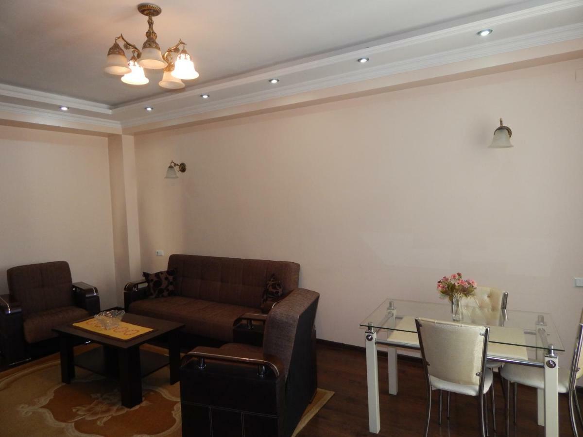 Apartment First Line From Sea Batumi Eksteriør billede
